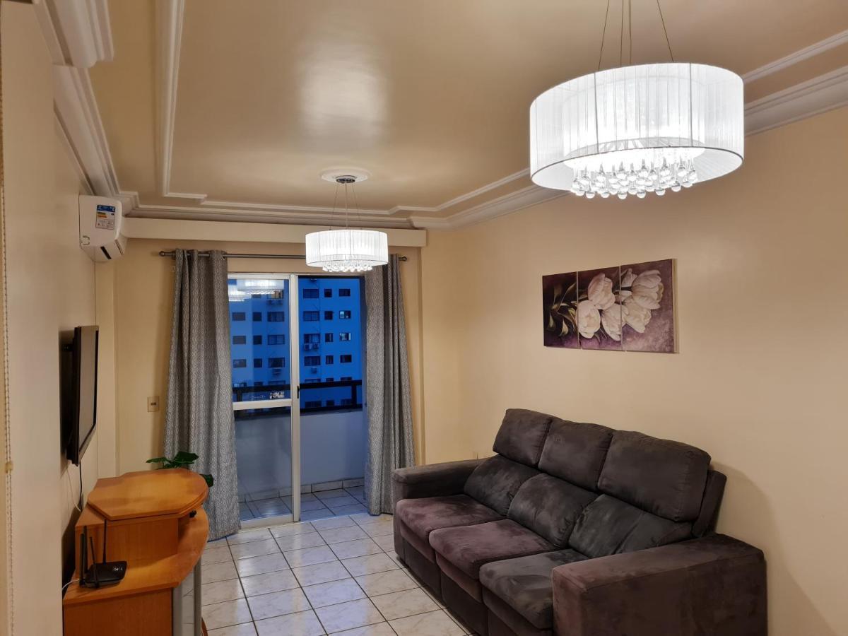 Apartamento 2 Quartos Central Diferenciado Apartment บัลเนอาริโอ กังโบริว ภายนอก รูปภาพ
