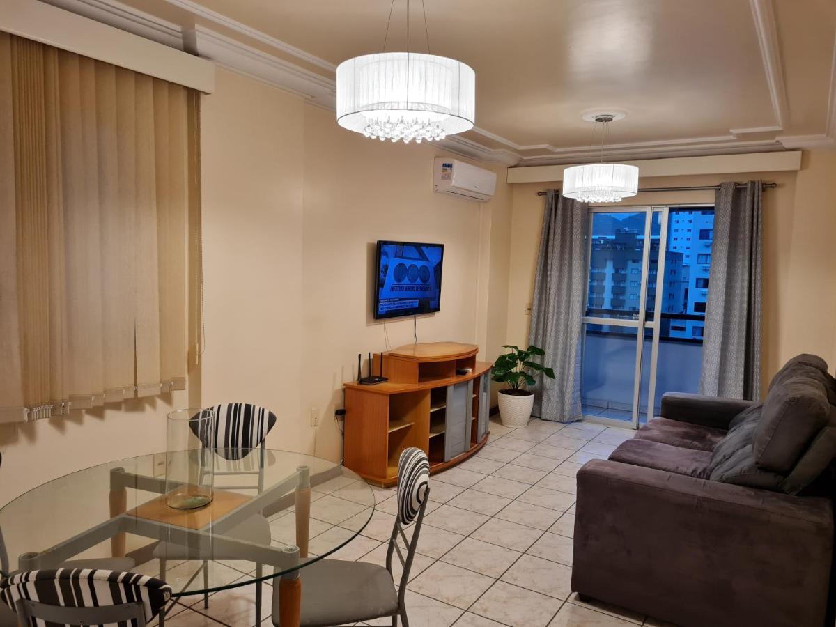 Apartamento 2 Quartos Central Diferenciado Apartment บัลเนอาริโอ กังโบริว ภายนอก รูปภาพ