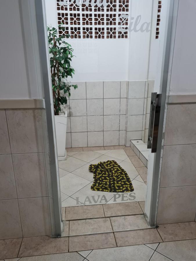 Apartamento 2 Quartos Central Diferenciado Apartment บัลเนอาริโอ กังโบริว ภายนอก รูปภาพ